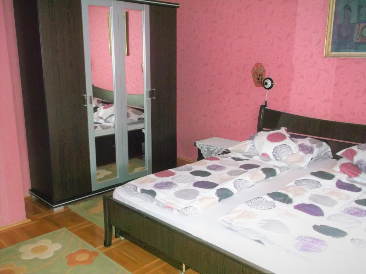 Big Apartman Hajdúszoboszló Exteriör bild