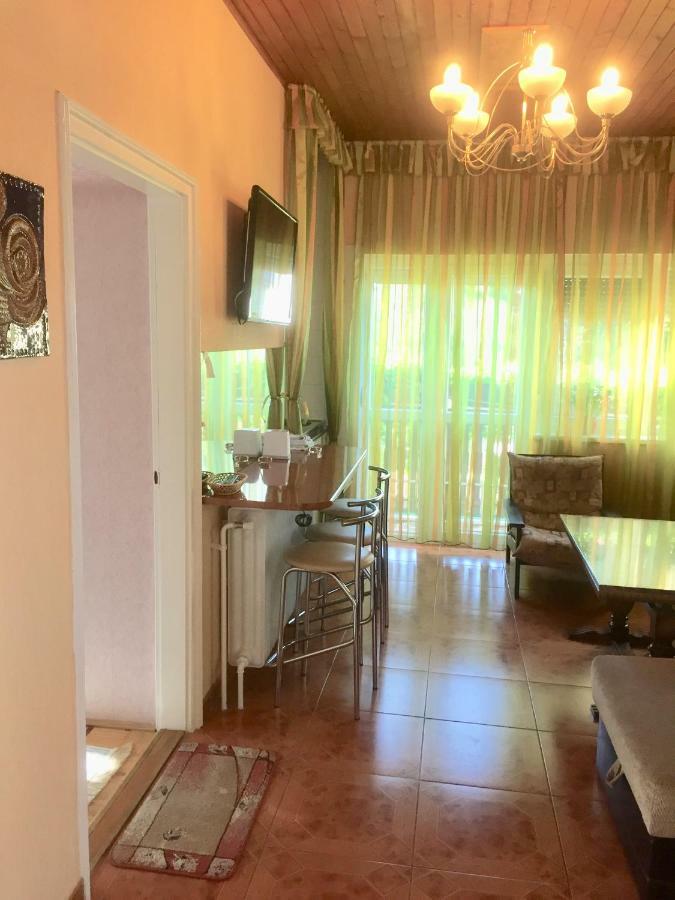 Big Apartman Hajdúszoboszló Exteriör bild